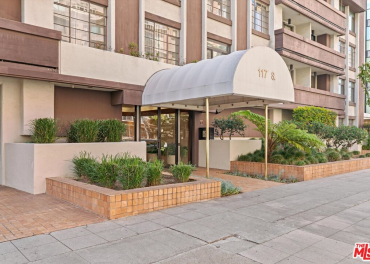 117 South Doheny Drive