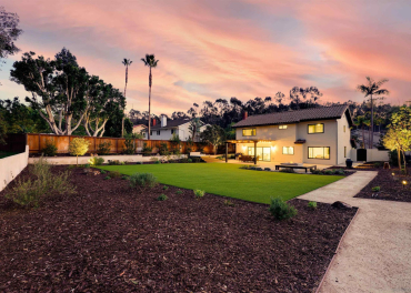 4776 East El Monte Way