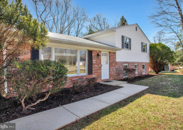 23088 Esperanza Drive