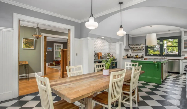 Picture-Perfect Homes: 10 Tips for Stunning Real Estate Listing Photos