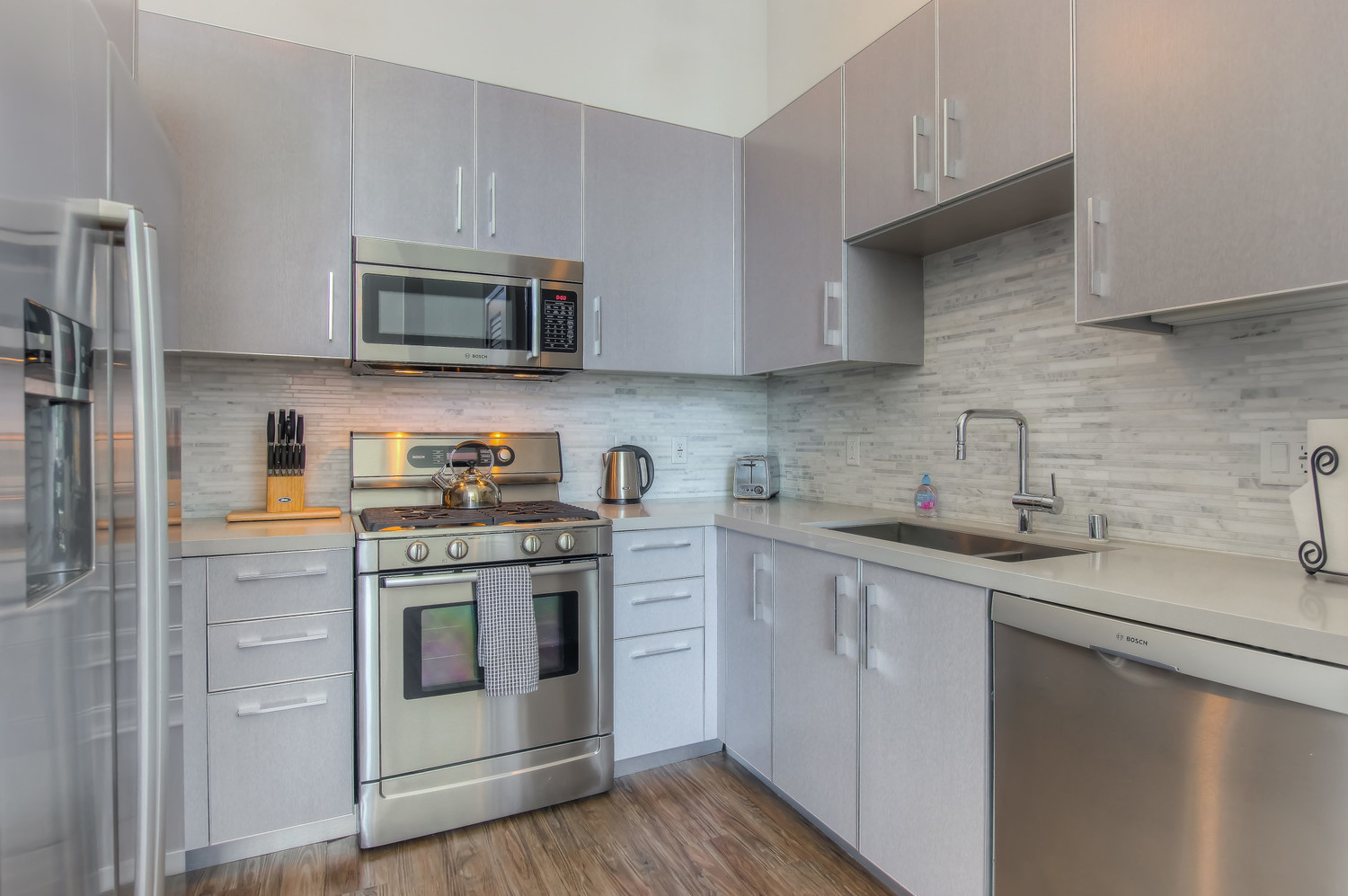 1168 South Barrington Avenue, Unit 5