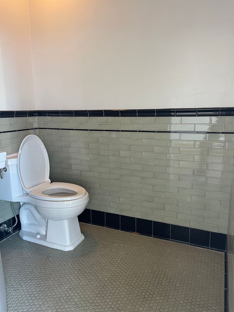 254 South Lake Avenue