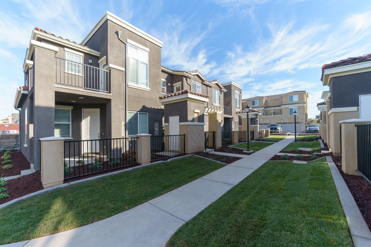 237 West McCoy Lane, Unit 10