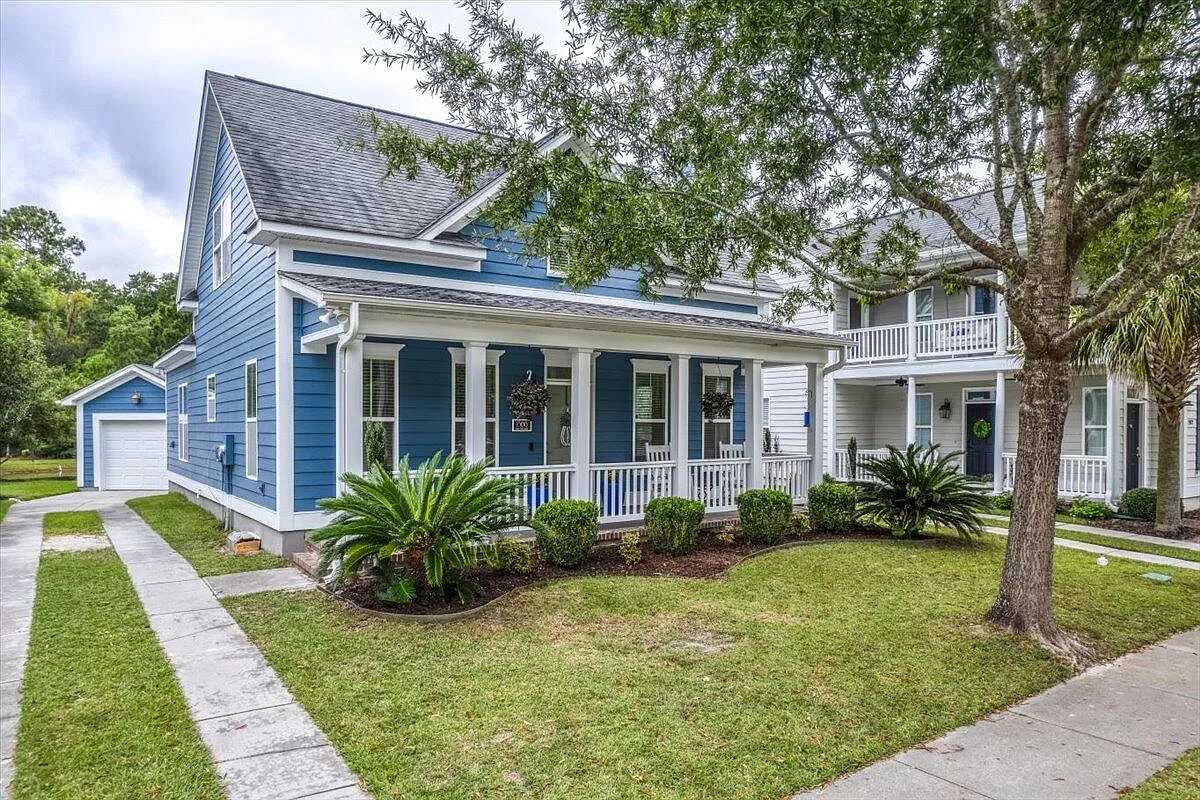 999 South Santa Fe Avenue, Unit 205