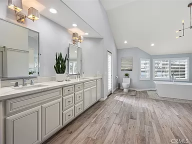 4945 Silver Spur Lane, Unit 1