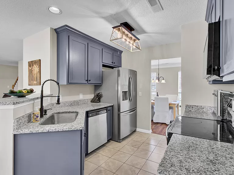 23560 Franklin Delano Roosevelt Boulevard