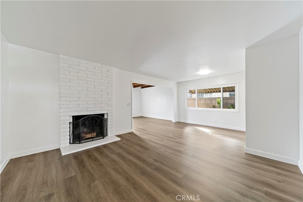 906 East Nearfield Street