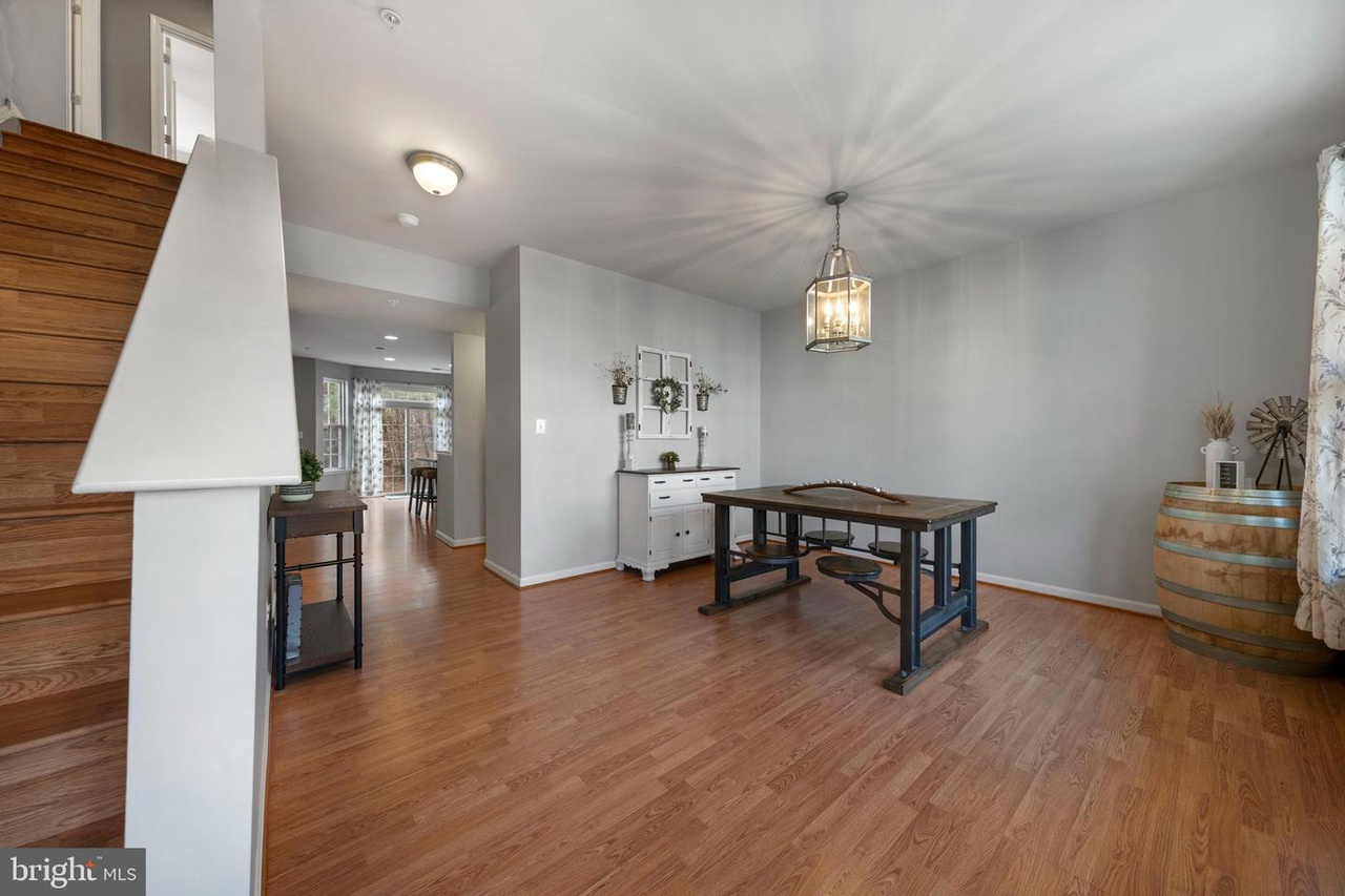 44227 Beaver Creek Drive